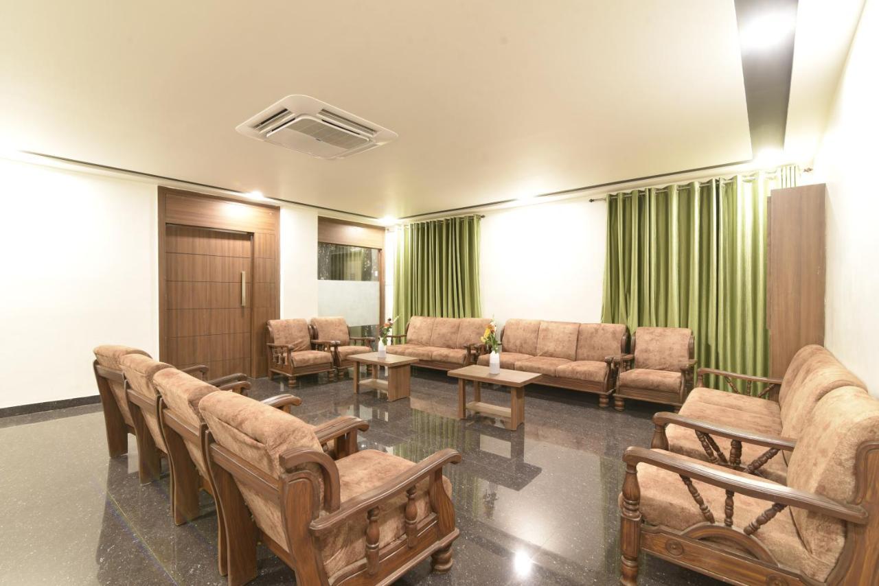 Hotel Clove Bijāpur Exterior foto